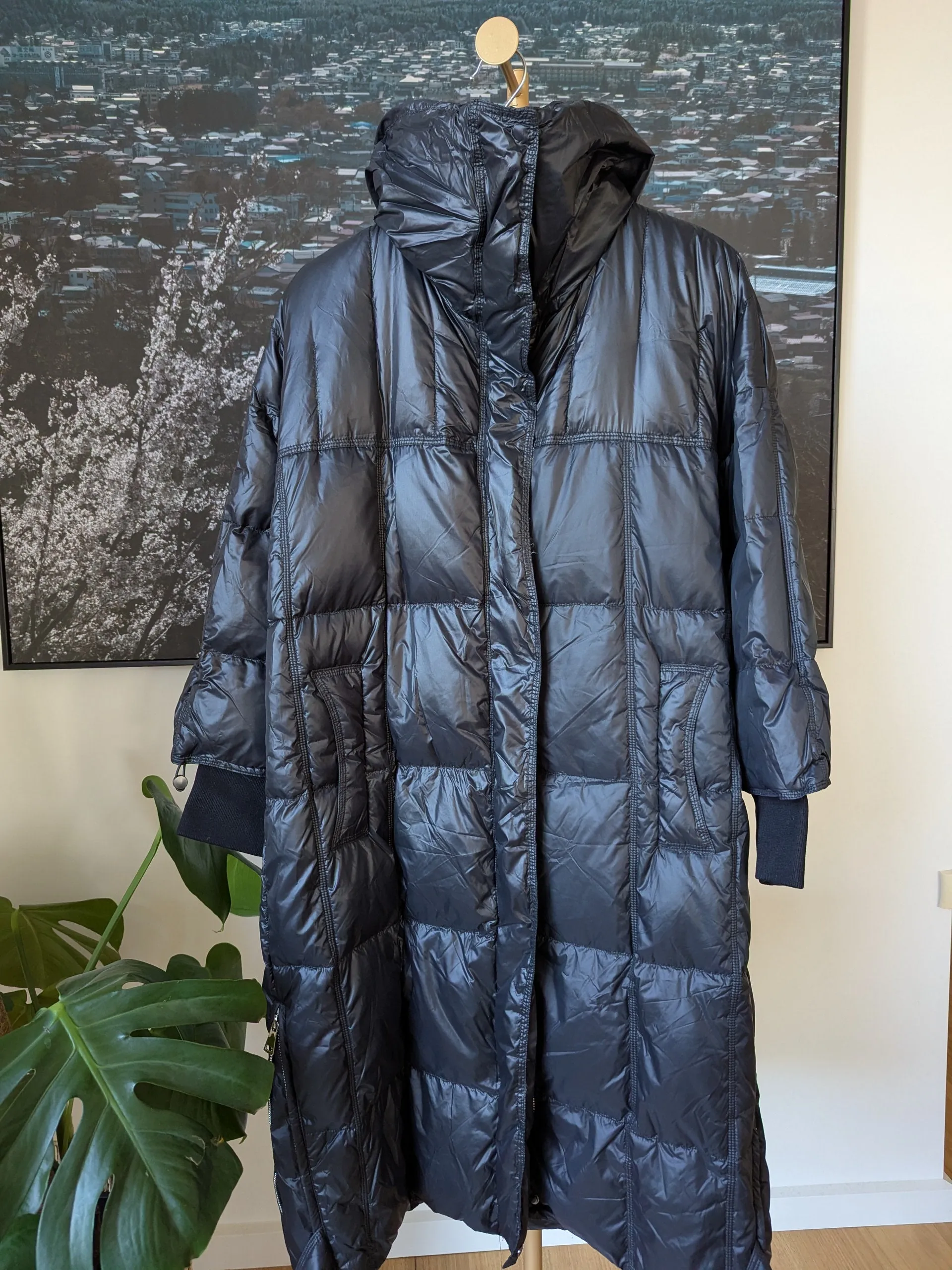 Brand New Goose Down Jacket Size 8-12 FREE SHIPPING 119 Black