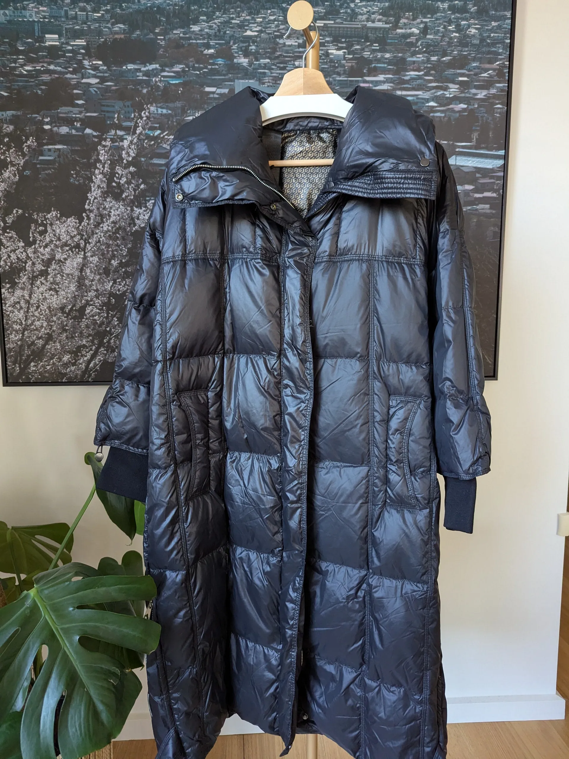 Brand New Goose Down Jacket Size 8-12 FREE SHIPPING 119 Black