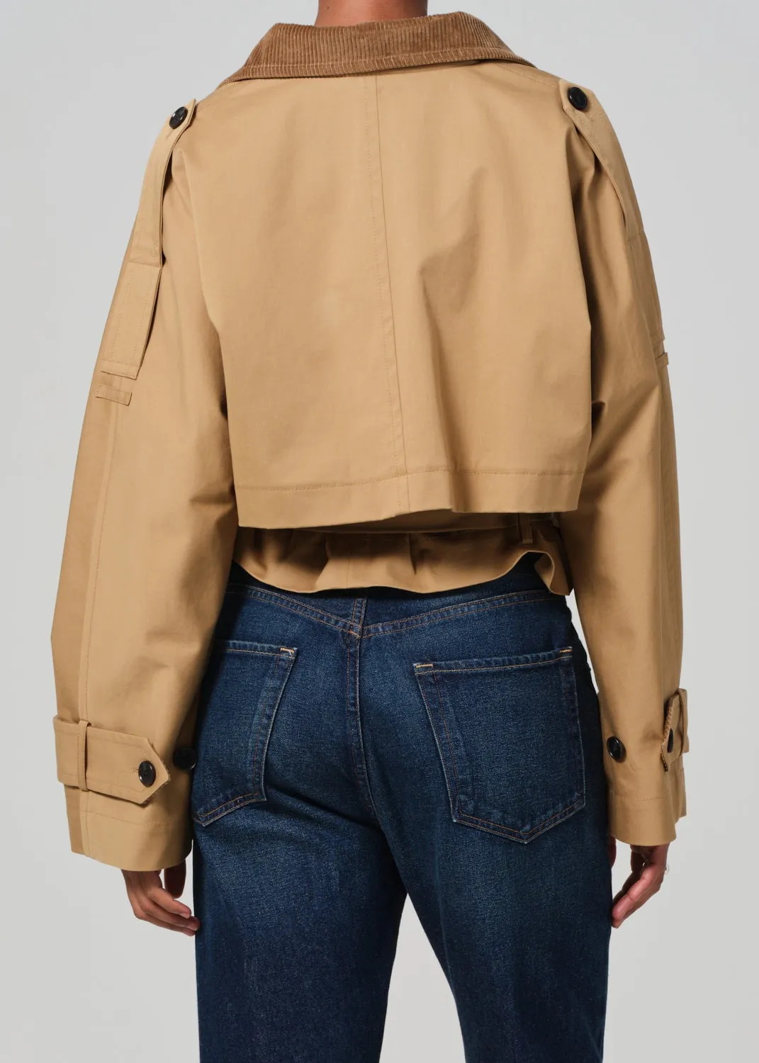 Citizens of Humanity Kiernen Chopped Barn Jacket in British Tan