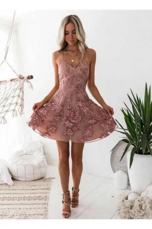 Elegant Pink Floral Homecoming Dresses Spaghetti Straps Lace Appliques Hoco Dresses