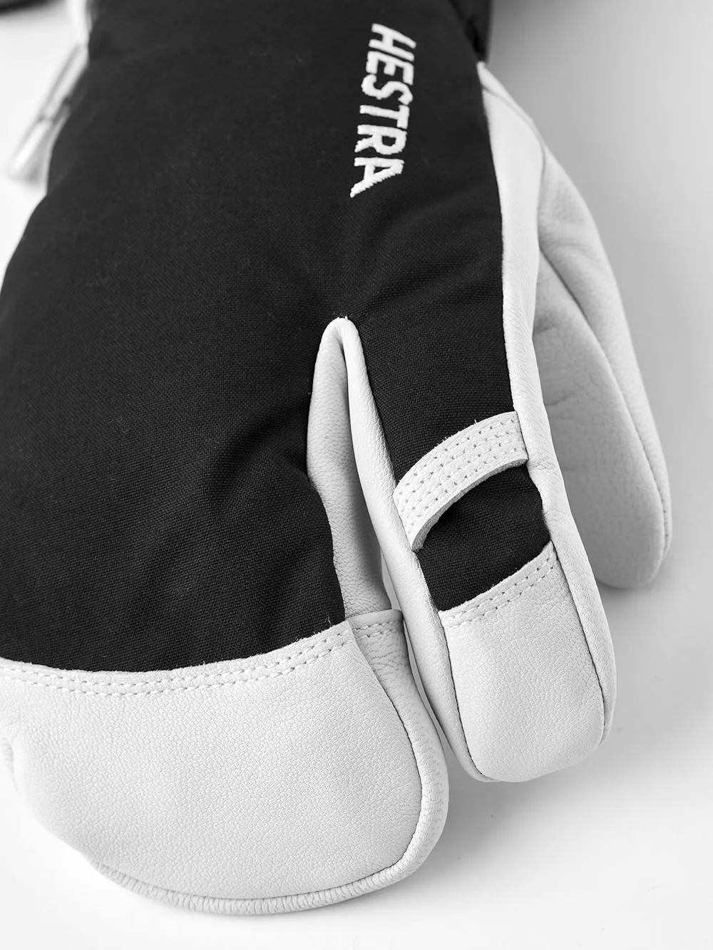 Hestra Heli 3-Finger Mitt- Black 2025