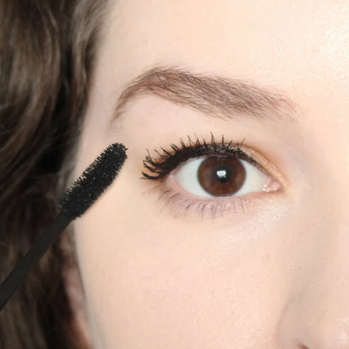 Hourglass Caution Extreme Lash Mascara | Black | Deluxe Size