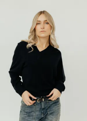 Tibi Washable Cashmere Warp V-Neck Pullover in Navy