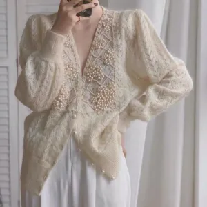 Women V-Neck Pearls Knitted Sweater