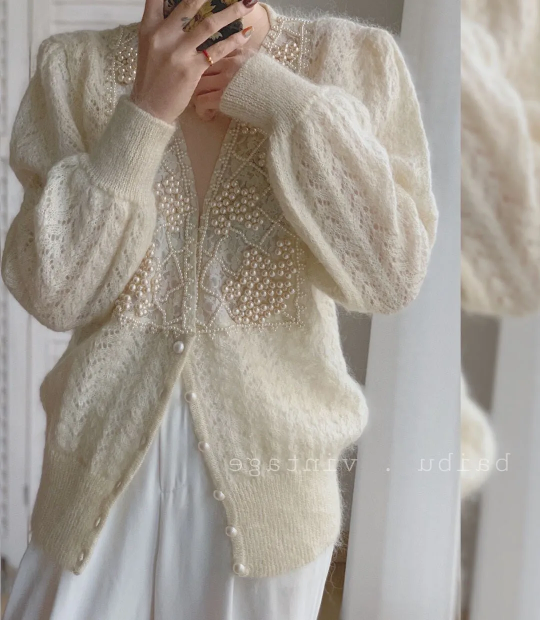 Women V-Neck Pearls Knitted Sweater